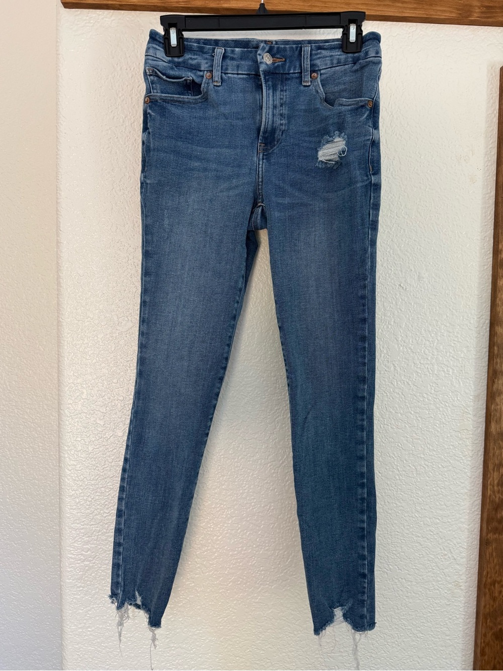 Express ultra stretch Women’s MidRise Distressed Skinny Jeans Blue S fits 0/2/4